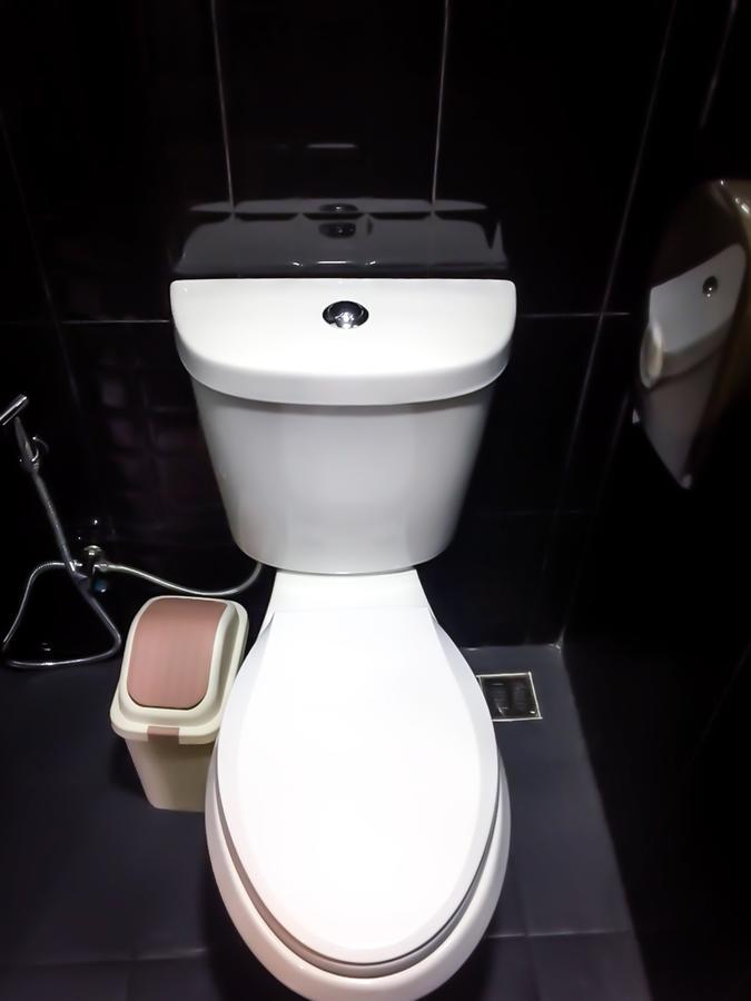 Artistel (Adults Only) Pansiyon Chiang Mai Dış mekan fotoğraf
